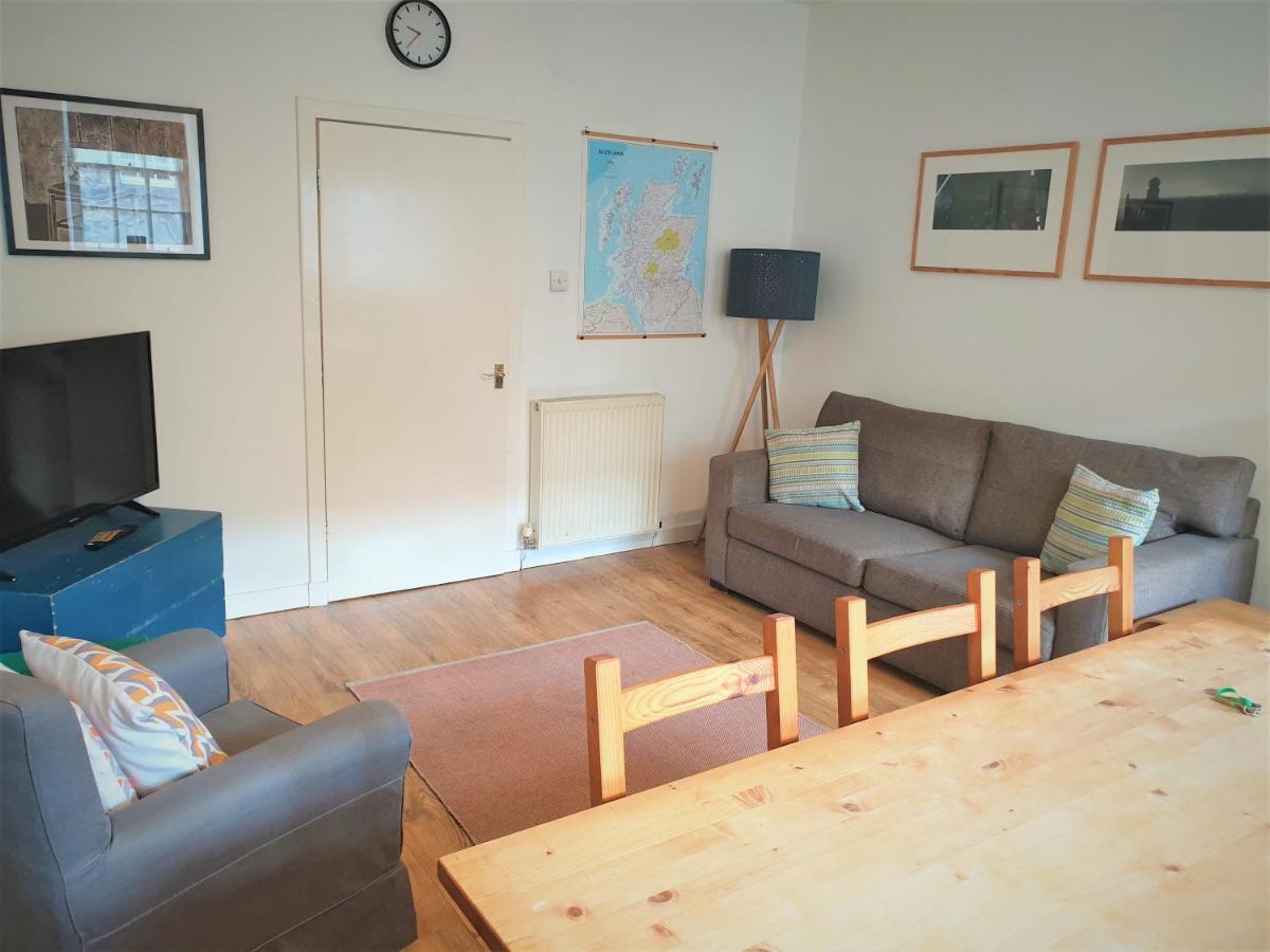 Appartamento Canongate - Spacious And Historic 2 Bed Flat On Royal Mile Edimburgo Esterno foto